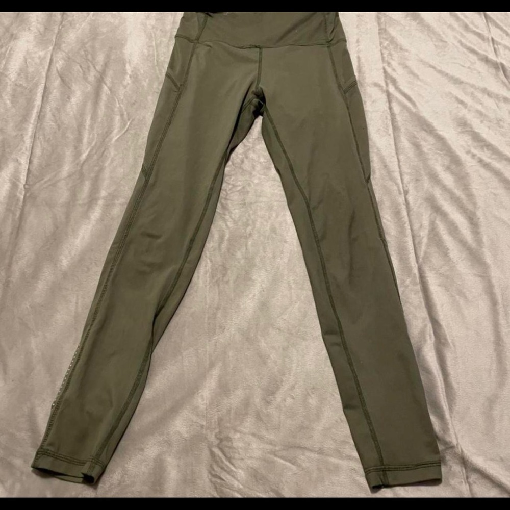 olive green active leggings